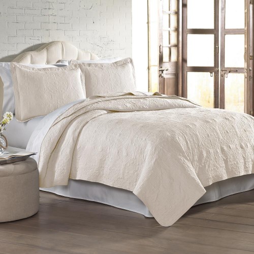Comforters & Bedspreads| Amrapur Overseas Solid Embroidered Quilt Set Ivory Abstract Reversible King Quilt (Blend with Polyester Fill) - EF02146