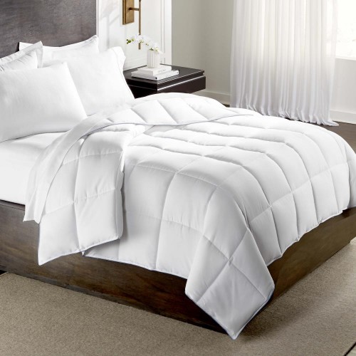 Comforters & Bedspreads| Hotel Laundry White Abstract King Comforter (Microfiber with Polyester Fill) - HC26737