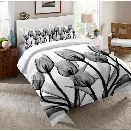 Comforters & Bedspreads| Laural Home Black and White Tulips Multi-colored Multi Full/Queen Comforter (Cotton with Polyester Fill) - QA92075