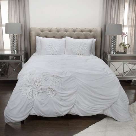 Comforters & Bedspreads| Rizzy Home Hush full/queen quilt White Floral Full/Queen Quilt (Cotton with Polyester Fill) - QV73543