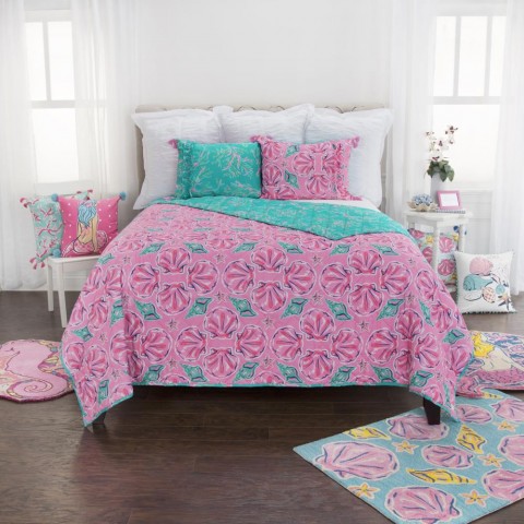 Comforters & Bedspreads| Rizzy Home Simply Southern Queen Quilt Pink Multi Reversible Queen Quilt (Cotton with Polyester Fill) - GP53076