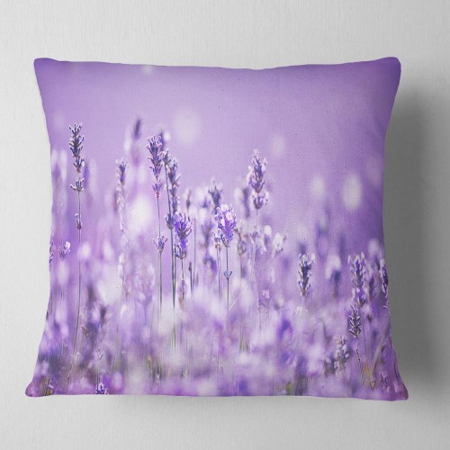 Throw Pillows| Designart 16-in x 16-in Purple Polyester Indoor Decorative Pillow - FR40523