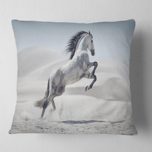 Throw Pillows| Designart 18-in x 18-in White Polyester Indoor Decorative Pillow - IW78683