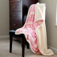 Blankets & Throws| Hastings Home Hastings Home Blankets Pink Snowflakes 50-in x 60-in 2.11-lb - YN06024